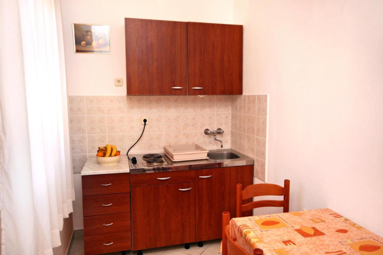 Apartments With A Parking Space Rovanjska, Paklenica - 6209 Exterior foto